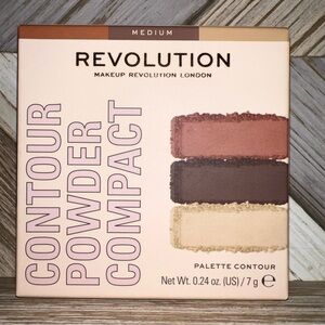 Revolution Contour Powder Compact - Medium Palette